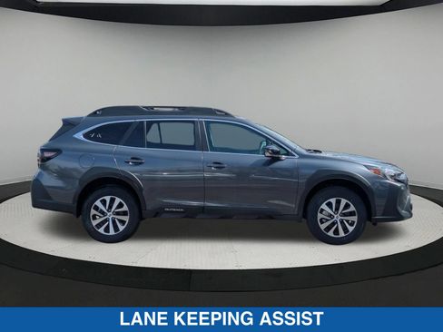 Certified 2025 Subaru Outback Premium AWD/4WD image 2