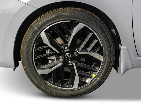 New 2025 Nissan Versa SR w/ Trunk Package image 7