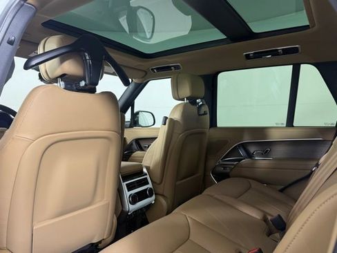 New 2026 Land Rover Range Rover SE image 19