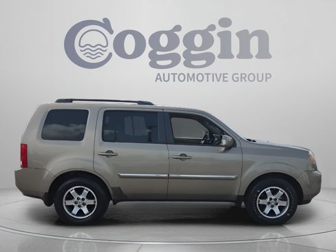 Used 2010 Honda Pilot Touring image 6