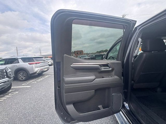 Used 2022 Chevrolet Silverado 1500 LTZ w/ LTZ Convenience Package II AWD/4WD image 20