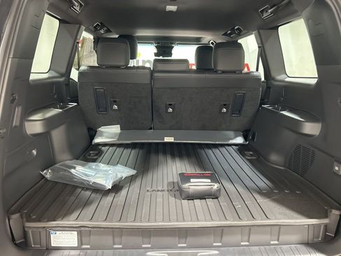 Used 2025 Toyota Land Cruiser image 21