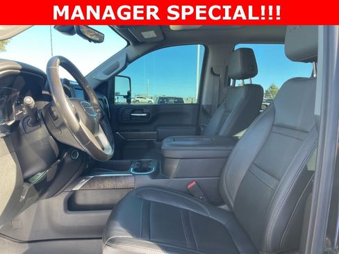 Certified 2022 GMC Sierra 2500 Denali w/ Denali Black Diamond Edition image 27