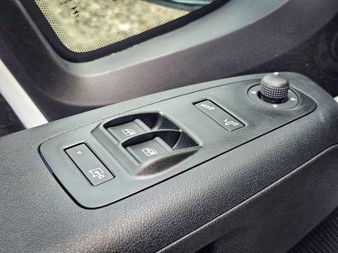 New 2026 RAM ProMaster 1500 w/ Convenience Group FWD image 10