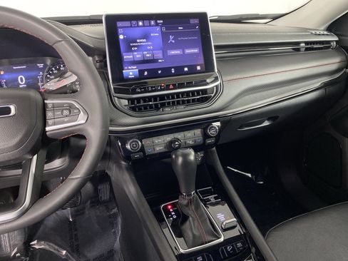 Used 2022 Jeep Compass Trailhawk w/ Trailer Tow Group image 27