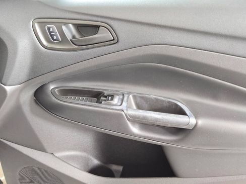 Used 2017 Ford Escape S FWD image 23