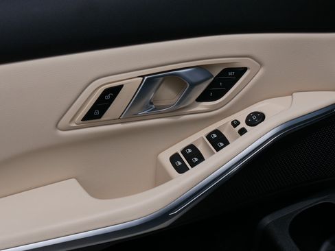 Certified 2025 BMW 330i Sedan w/ Premium Package RWD image 26