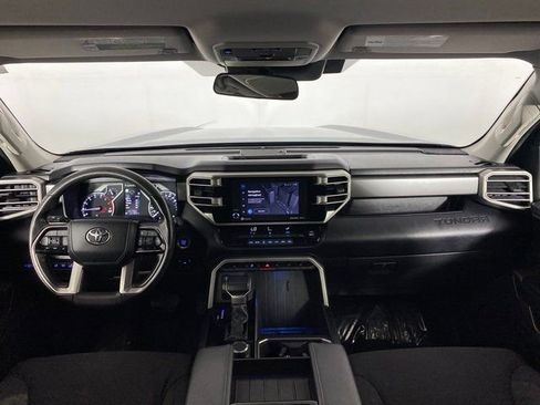 Used 2022 Toyota Tundra SR5 w/ SR5 Convenience Package image 12