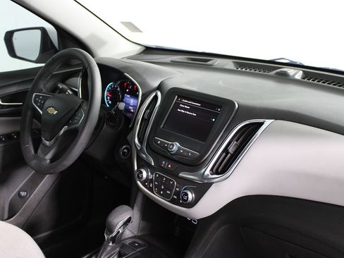 Used 2023 Chevrolet Equinox LT w/ Driver Convenience Package image 14