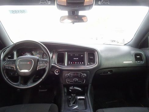 Used 2018 Dodge Charger SXT w/ Blacktop Package image 11