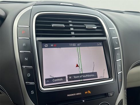 Used 2019 Lincoln Nautilus Black Label image 23