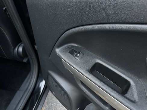 Used 2020 Ford EcoSport Titanium image 33