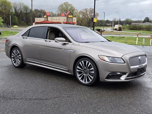 Used 2019 Lincoln Continental Reserve image 7
