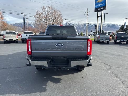 Used 2024 Ford F250 XLT image 6