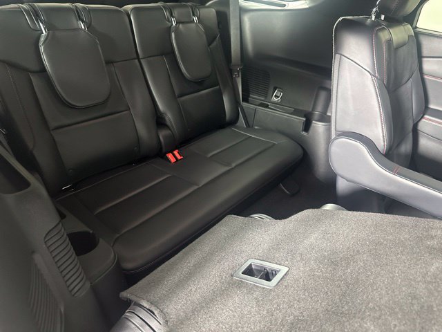 Used 2025 Ford Explorer ST AWD/4WD image 25