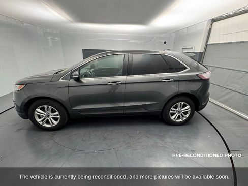 Used 2017 Ford Edge SEL w/ Equipment Group 201A image 2
