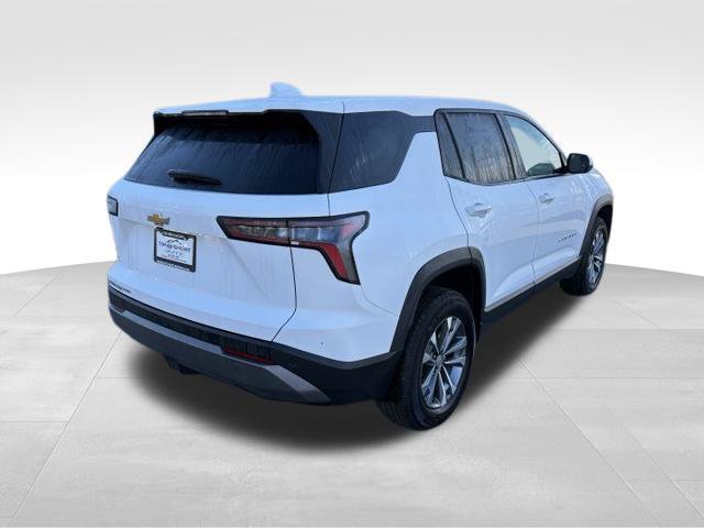 Used 2026 Chevrolet Equinox LT AWD/4WD image 2