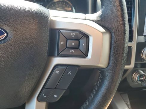 Used 2019 Ford F150 Lariat w/ Equipment Group 502A Luxury AWD/4WD image 21