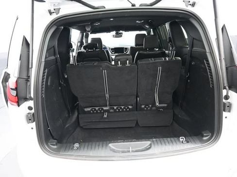 Used 2026 Chrysler Pacifica Select FWD image 19