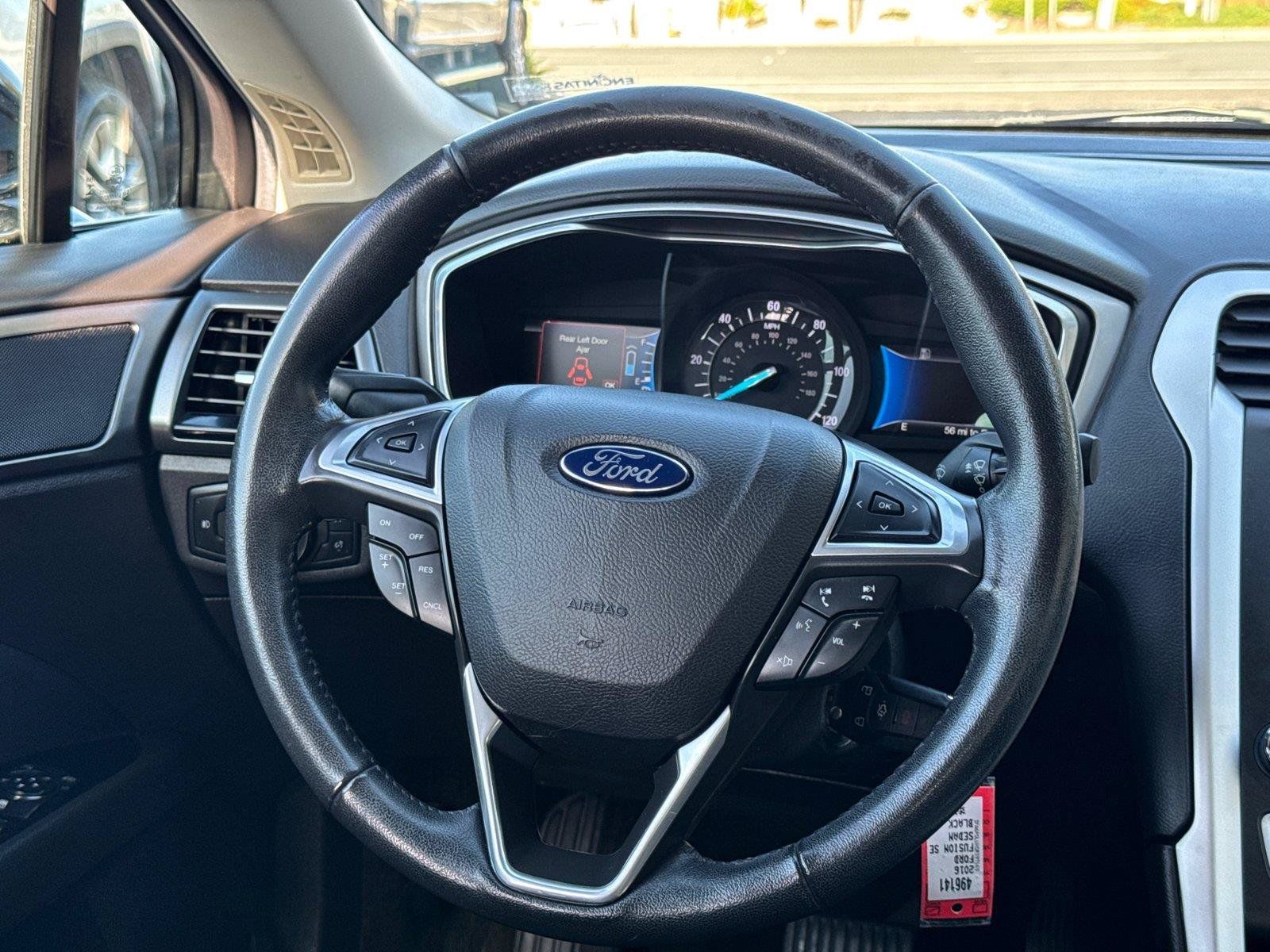 Used 2016 Ford Fusion SE FWD image 23