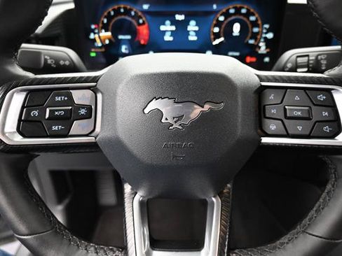 Certified 2025 Ford Mustang Coupe RWD image 9