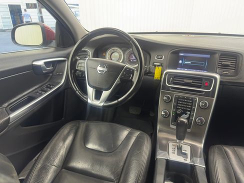 Used 2012 Volvo S60 T5 image 11