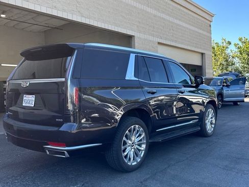 Used 2023 Cadillac Escalade Premium Luxury w/ Performance Package AWD/4WD image 7