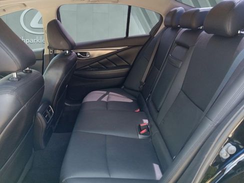 Used 2015 INFINITI Q50 2.0t w/ Moonroof Package image 10