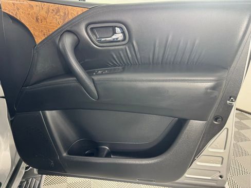Used 2024 Nissan Armada SL w/ Captain's Chairs Package image 35