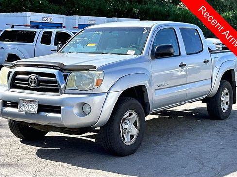 Used 2007 Toyota Tacoma PreRunner RWD image 3