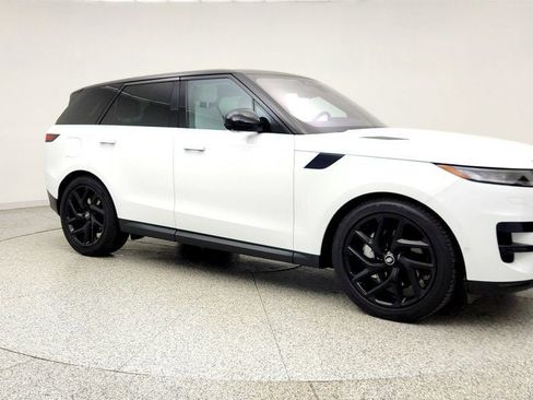 Used 2023 Land Rover Range Rover Sport SE AWD/4WD image 3