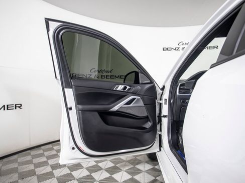 Used 2023 BMW X6 xDrive40i w/ Executive Package image 21