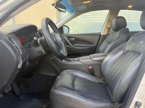 Used 2010 INFINITI EX35 Journey RWD image 21