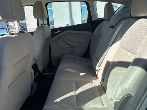 Used 2017 Ford C-MAX Energi SE w/ Equipment Group 401A image 17