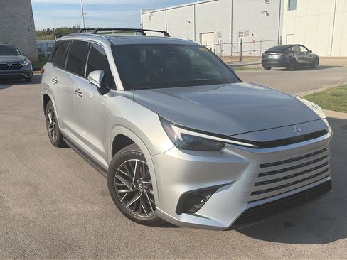 Used 2025 Lexus TX 350 AWD w/ Technology Package image 5