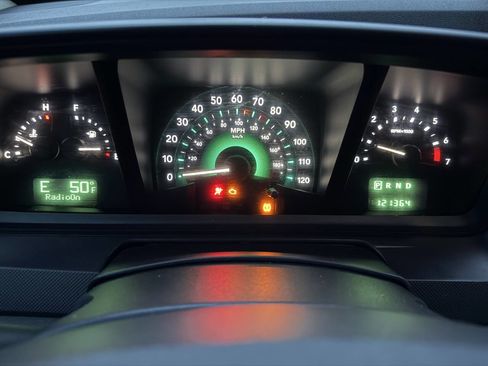 Used 2009 Dodge Journey R/T w/ Entertainment Group #2 image 16