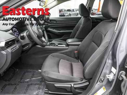 Used 2024 Nissan Altima 2.5 S image 14