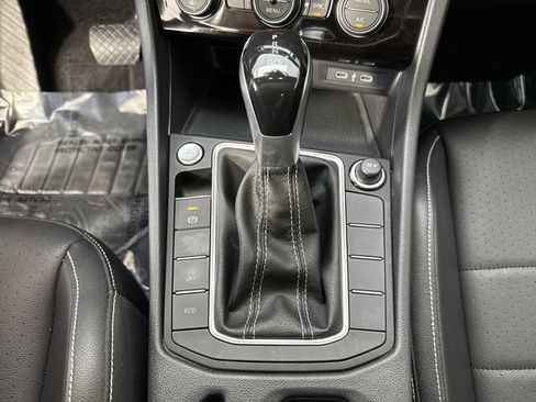 Used 2023 Volkswagen Jetta SE FWD image 17