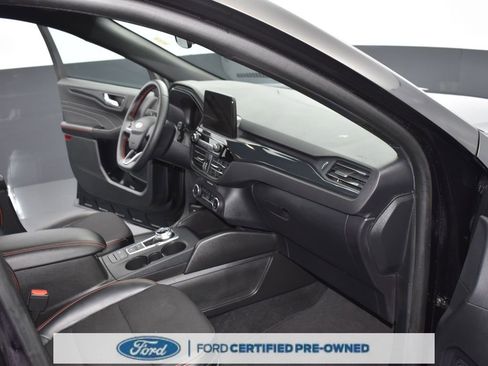 Certified 2025 Ford Escape ST-Line image 13