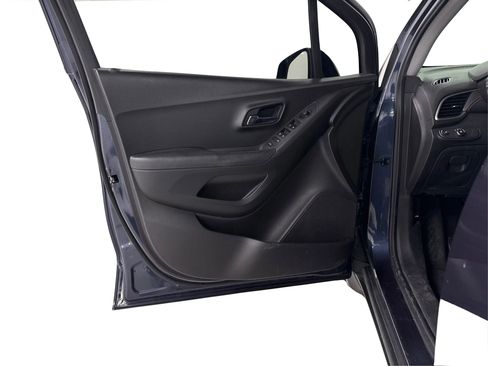 Used 2018 Chevrolet Trax LS w/ LPO, Protection Package image 21