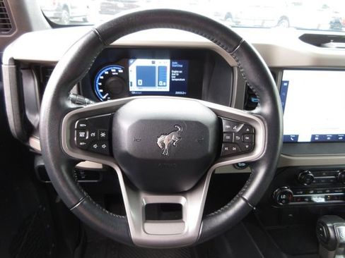 Certified 2024 Ford Bronco Wildtrak AWD/4WD image 14
