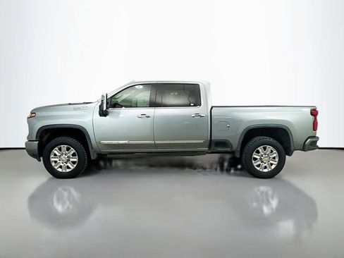 Used 2024 Chevrolet Silverado 2500 High Country image 4