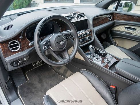 Used 2022 Bentley Bentayga Speed image 51