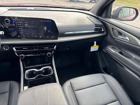 New 2026 Chevrolet Traverse LT w/ Midnight/Sport Edition FWD image 20