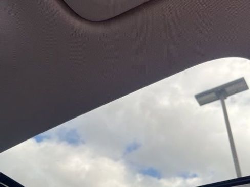 Used 2020 Chevrolet Traverse RS image 5