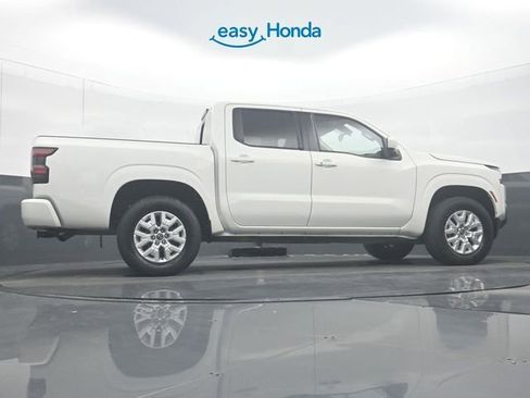 Used 2024 Nissan Frontier SV w/ SV Convenience Package image 34