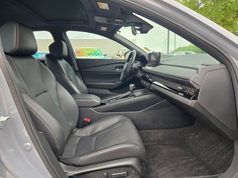 Used 2023 Honda Accord Sport image 27