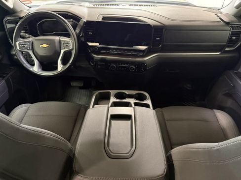 Used 2025 Chevrolet Silverado 1500 LT AWD/4WD image 15