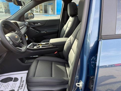 New 2026 Chevrolet Equinox LT image 12