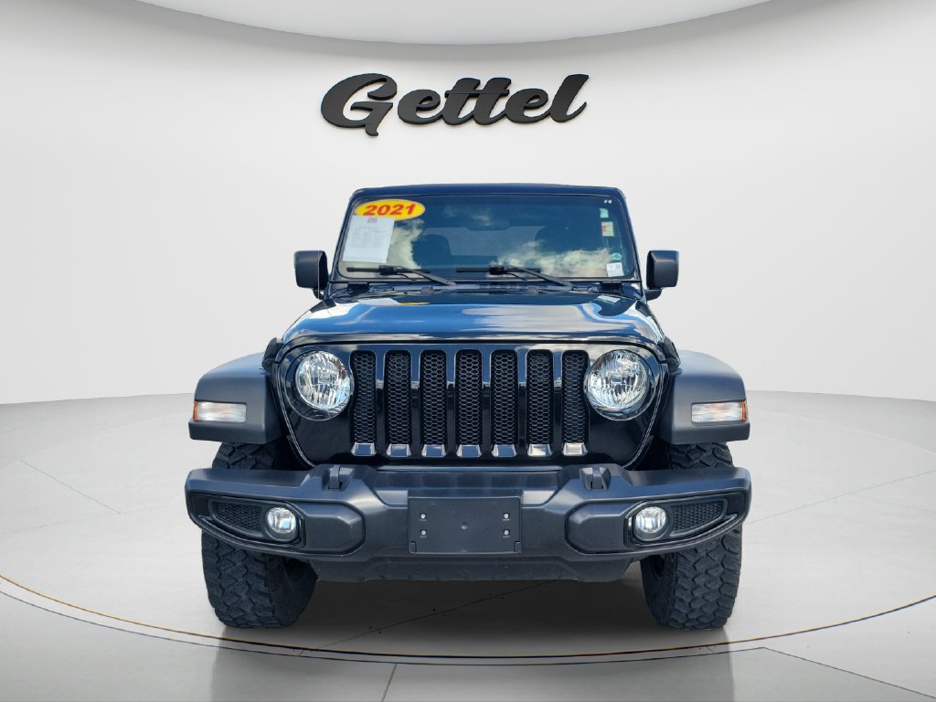 Used 2021 Jeep Wrangler Sport AWD/4WD image 2